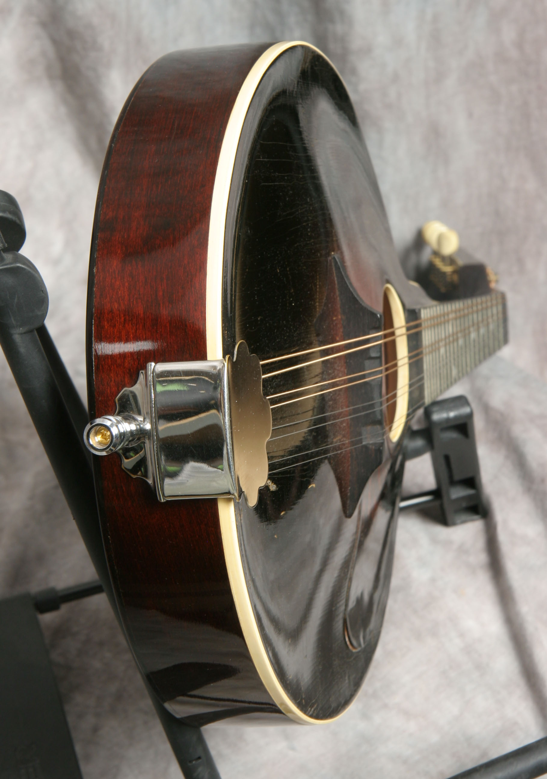 1934 Gibson A00 Mandolin